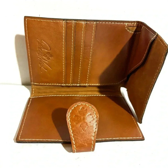 Patricia Nash multi print leather wallet - Picture 8 of 11